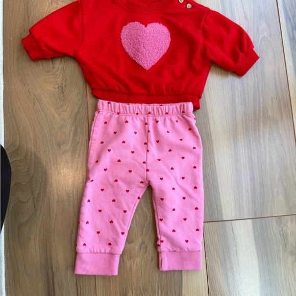 Cat & Jack Red Top with Pink Heart - Picture 1 of 2